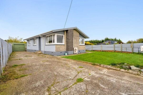 Wonderful Waiau Crescent!