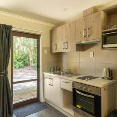 Fully Furnished 1-2 Bedroom on McIvor