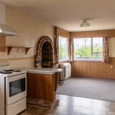 Low maintenance in Waikiwi – Easy care small section