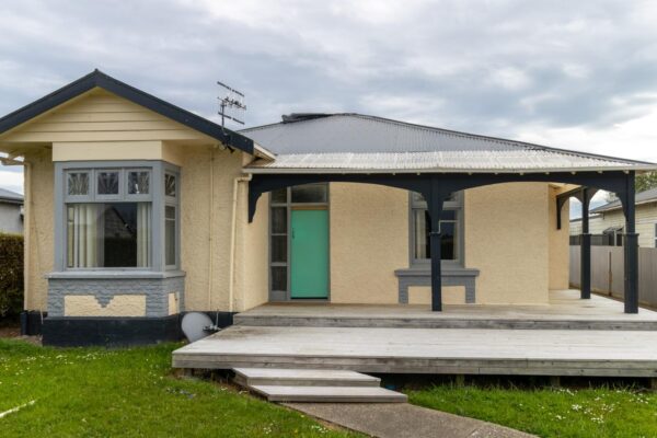 Modern Living in Strathern