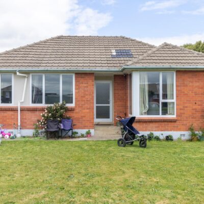 Cosy 2 Bedroom home in Strathern!