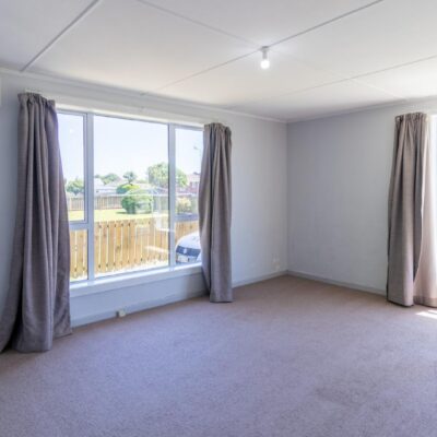 Cosy 2 Bedroom home in Strathern!