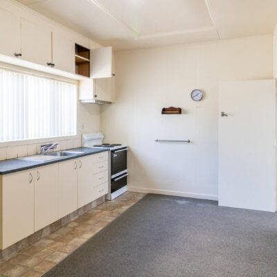 Cosy and warm two bedroom unit in Hawthorndale!