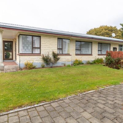 Conveniently located in the heart of Otautau