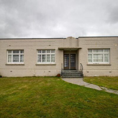 Spacious 4 bed on Dalrymple!