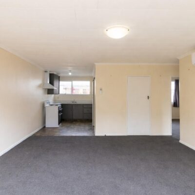 Walking distance to town and SIT