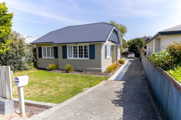 Tidy 3 bedroom home in Windsor!