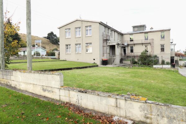 Low maintenance in Mataura!