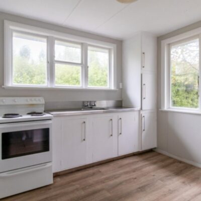 Sunny 3 Bedrooms in Glengarry!