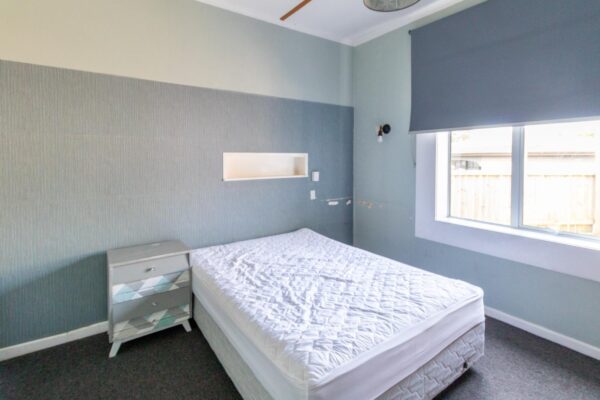 Large bedroom with ensuite close to the City Centre!