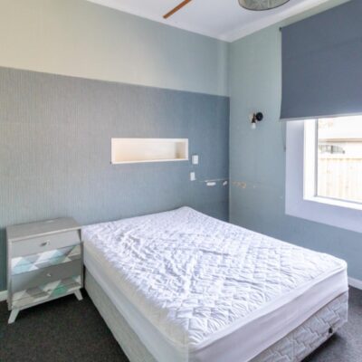 Large bedroom with ensuite close to the City Centre!