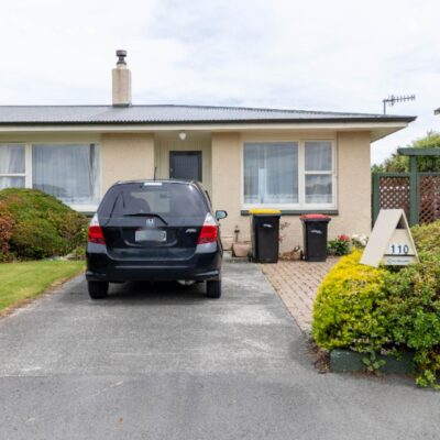 Close walking distance to town